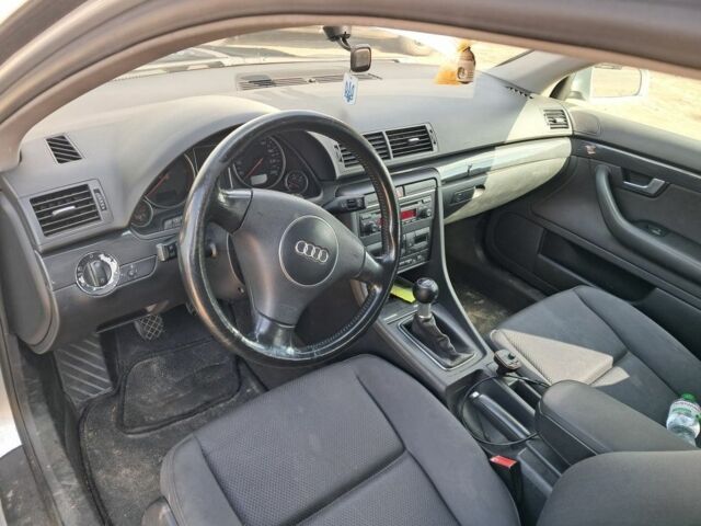 Серый Ауди А4, объемом двигателя 2 л и пробегом 280 тыс. км за 3300 $, фото 7 на Automoto.ua