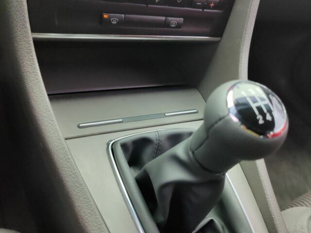 Сірий Ауді А4, об'ємом двигуна 1.8 л та пробігом 269 тис. км за 4499 $, фото 7 на Automoto.ua