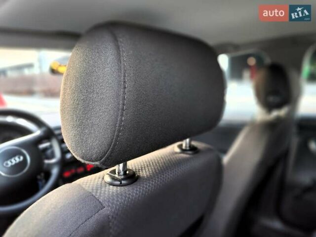 Серый Ауди А4, объемом двигателя 1.6 л и пробегом 256 тыс. км за 4990 $, фото 42 на Automoto.ua