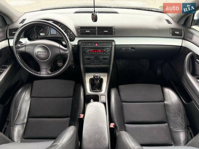 Сірий Ауді А4, об'ємом двигуна 1.8 л та пробігом 224 тис. км за 6250 $, фото 15 на Automoto.ua