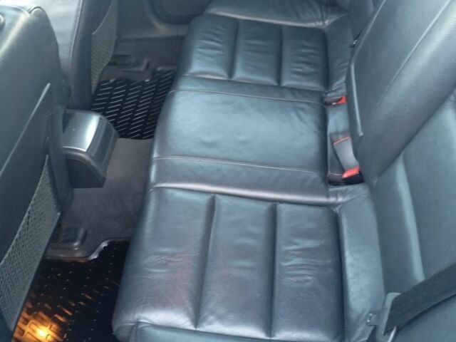 Сірий Ауді А4, об'ємом двигуна 2.5 л та пробігом 350 тис. км за 3500 $, фото 10 на Automoto.ua