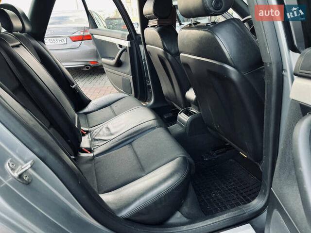 Серый Ауди А4, объемом двигателя 2.5 л и пробегом 400 тыс. км за 2999 $, фото 6 на Automoto.ua