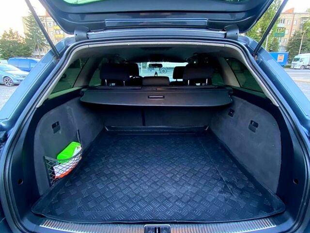 Сірий Ауді А4, об'ємом двигуна 1.6 л та пробігом 320 тис. км за 3700 $, фото 1 на Automoto.ua