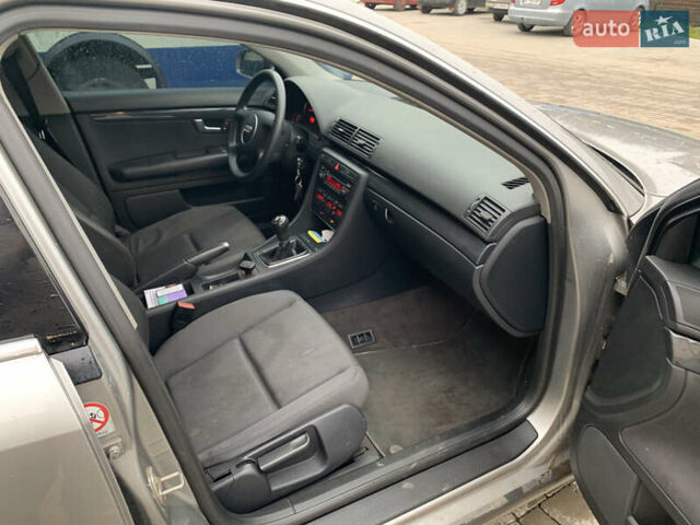 Серый Ауди А4, объемом двигателя 2 л и пробегом 319 тыс. км за 5200 $, фото 6 на Automoto.ua