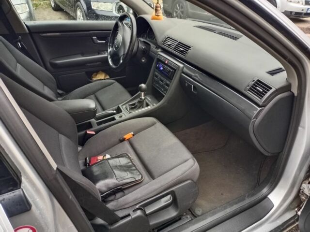 Сірий Ауді А4, об'ємом двигуна 0 л та пробігом 300 тис. км за 2550 $, фото 2 на Automoto.ua