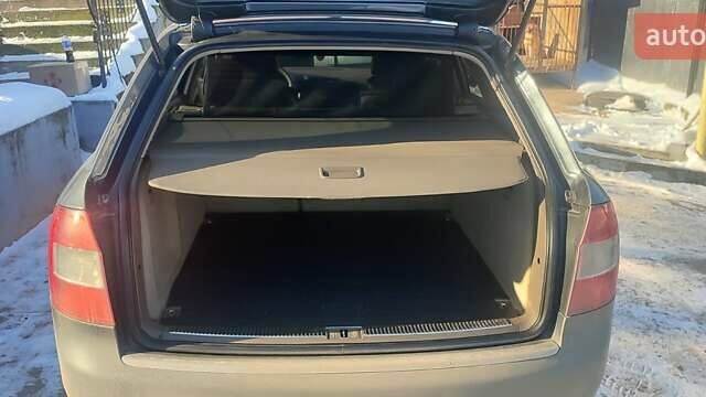 Серый Ауди А4, объемом двигателя 2.5 л и пробегом 377 тыс. км за 6500 $, фото 21 на Automoto.ua