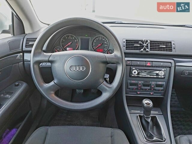 Сірий Ауді А4, об'ємом двигуна 1.6 л та пробігом 245 тис. км за 6200 $, фото 44 на Automoto.ua