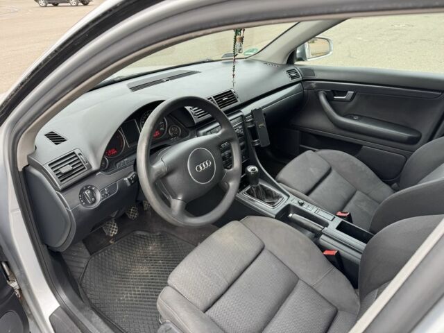 Серый Ауди А4, объемом двигателя 1.9 л и пробегом 404 тыс. км за 3028 $, фото 7 на Automoto.ua