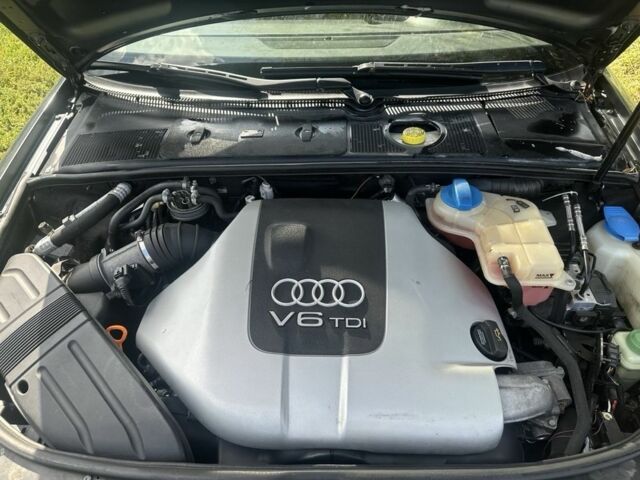 Серый Ауди А4, объемом двигателя 2.5 л и пробегом 296 тыс. км за 5400 $, фото 15 на Automoto.ua