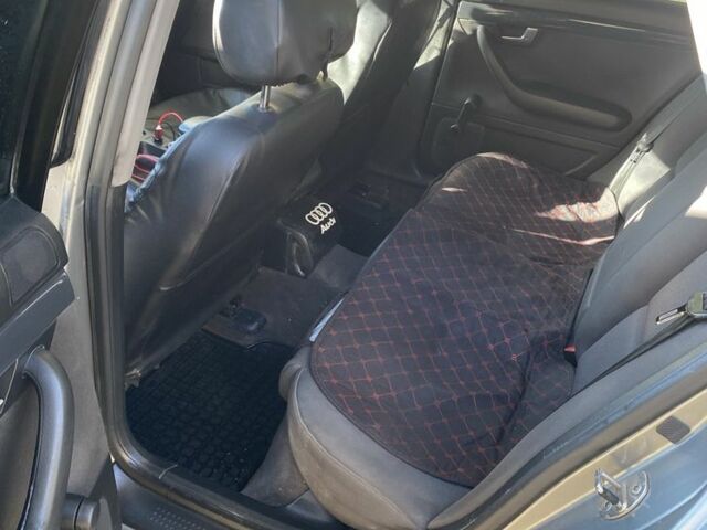 Серый Ауди А4, объемом двигателя 1.9 л и пробегом 377 тыс. км за 4000 $, фото 4 на Automoto.ua