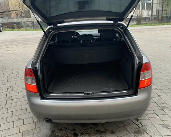 Серый Ауди А4, объемом двигателя 2 л и пробегом 319 тыс. км за 5200 $, фото 4 на Automoto.ua