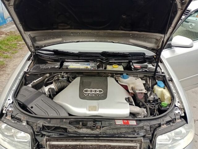 Сірий Ауді А4, об'ємом двигуна 0 л та пробігом 300 тис. км за 2550 $, фото 5 на Automoto.ua