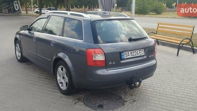 Ауди А4 2004 в Кропивницком (Кировограде) на Automoto.ua Серый Ауди А4, объемом двигателя 1.9 л и пробегом 242 тыс. км за 5000 $, фото 1 на Automoto.ua