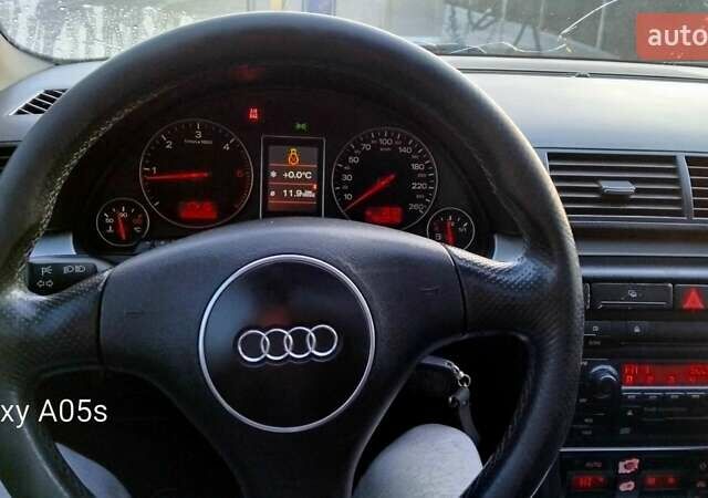 Сірий Ауді А4, об'ємом двигуна 2.5 л та пробігом 400 тис. км за 4800 $, фото 5 на Automoto.ua