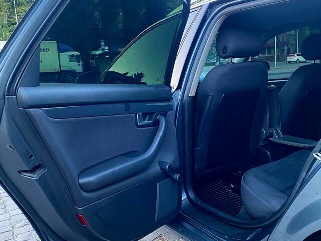 Сірий Ауді А4, об'ємом двигуна 1.6 л та пробігом 320 тис. км за 3700 $, фото 3 на Automoto.ua