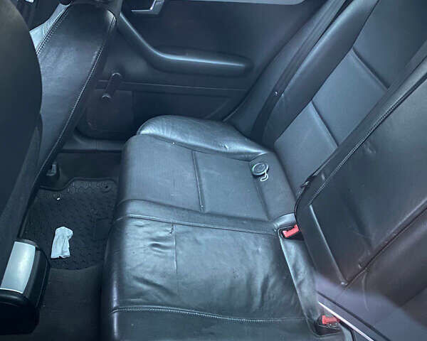 Серый Ауди А4, объемом двигателя 1.9 л и пробегом 385 тыс. км за 3100 $, фото 4 на Automoto.ua