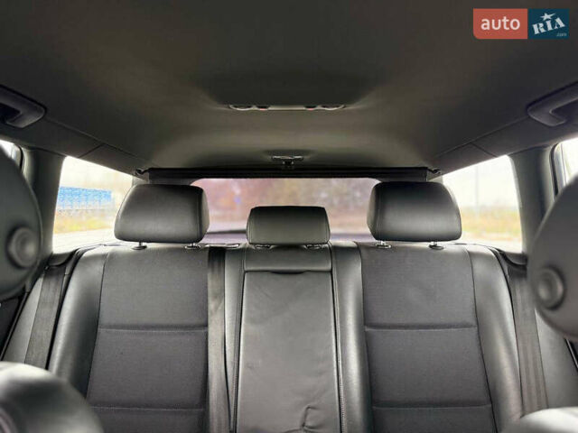 Сірий Ауді А4, об'ємом двигуна 1.8 л та пробігом 224 тис. км за 6250 $, фото 21 на Automoto.ua