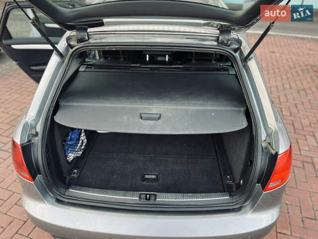 Серый Ауди А4, объемом двигателя 2.5 л и пробегом 400 тыс. км за 2999 $, фото 8 на Automoto.ua