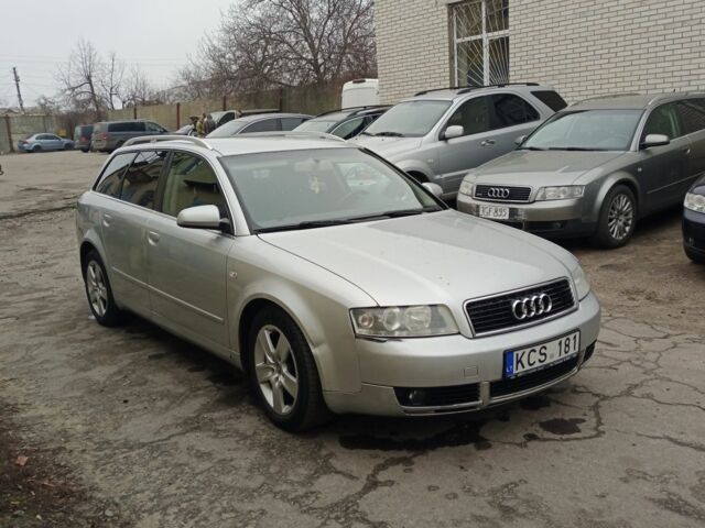 Сірий Ауді А4, об'ємом двигуна 0 л та пробігом 300 тис. км за 2550 $, фото 1 на Automoto.ua