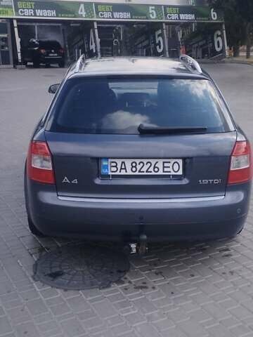 Ауди А4 2004 в Кропивницком (Кировограде) на Automoto.ua Серый Ауди А4, объемом двигателя 1.9 л и пробегом 242 тыс. км за 5000 $, фото 4 на Automoto.ua