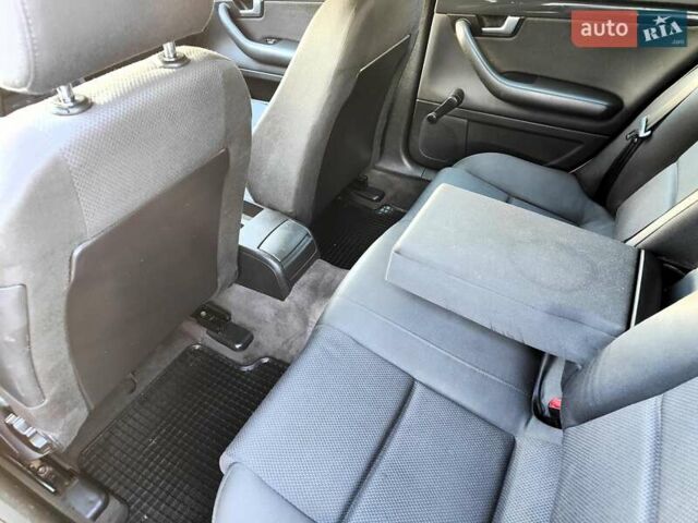 Серый Ауди А4, объемом двигателя 1.6 л и пробегом 256 тыс. км за 4990 $, фото 43 на Automoto.ua