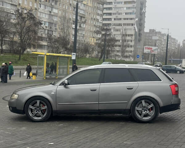 Серый Ауди А4, объемом двигателя 2.5 л и пробегом 240 тыс. км за 3799 $, фото 1 на Automoto.ua