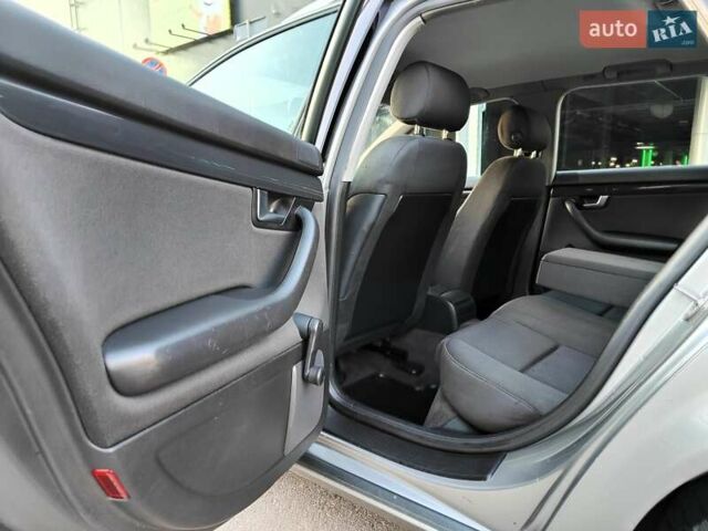 Серый Ауди А4, объемом двигателя 1.6 л и пробегом 256 тыс. км за 4990 $, фото 40 на Automoto.ua