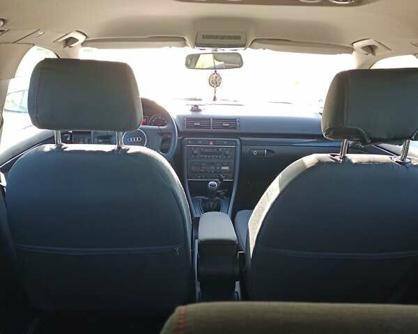 Серый Ауди А4, объемом двигателя 1.6 л и пробегом 214 тыс. км за 5500 $, фото 11 на Automoto.ua