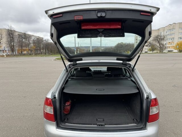 Серый Ауди А4, объемом двигателя 1.9 л и пробегом 404 тыс. км за 3028 $, фото 12 на Automoto.ua