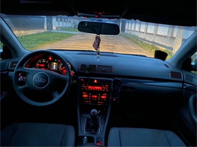 Сірий Ауді А4, об'ємом двигуна 1.9 л та пробігом 250 тис. км за 2600 $, фото 5 на Automoto.ua