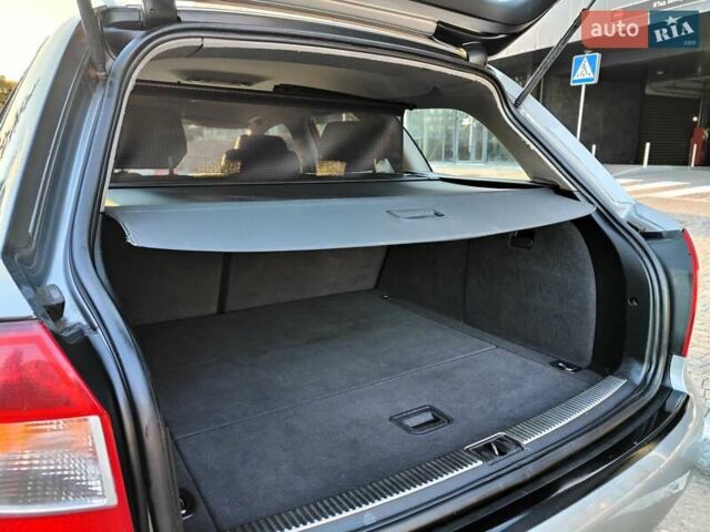 Серый Ауди А4, объемом двигателя 1.6 л и пробегом 256 тыс. км за 4990 $, фото 15 на Automoto.ua