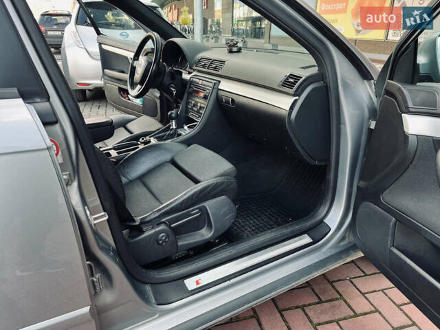 Серый Ауди А4, объемом двигателя 2.5 л и пробегом 400 тыс. км за 2999 $, фото 5 на Automoto.ua