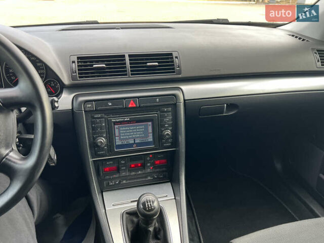 Серый Ауди А4, объемом двигателя 1.6 л и пробегом 260 тыс. км за 5700 $, фото 12 на Automoto.ua