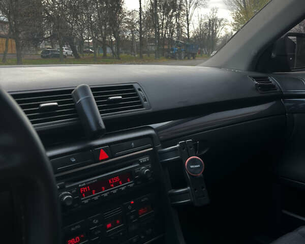 Сірий Ауді А4, об'ємом двигуна 1.9 л та пробігом 390 тис. км за 4950 $, фото 6 на Automoto.ua