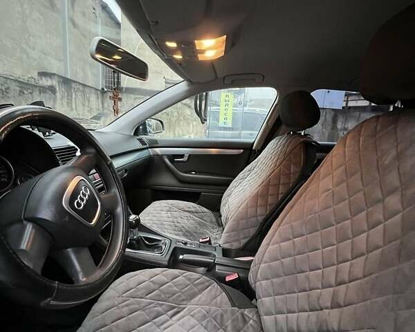 Серый Ауди А4, объемом двигателя 2 л и пробегом 373 тыс. км за 6600 $, фото 14 на Automoto.ua