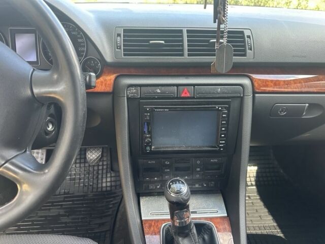 Серый Ауди А4, объемом двигателя 2.5 л и пробегом 296 тыс. км за 5400 $, фото 10 на Automoto.ua