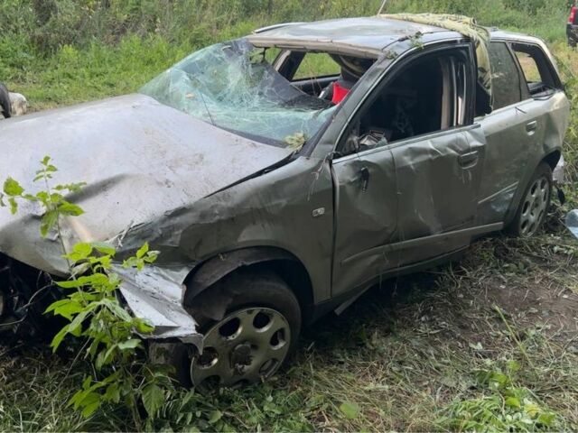 Серый Ауди А4, объемом двигателя 2.5 л и пробегом 370 тыс. км за 700 $, фото 1 на Automoto.ua