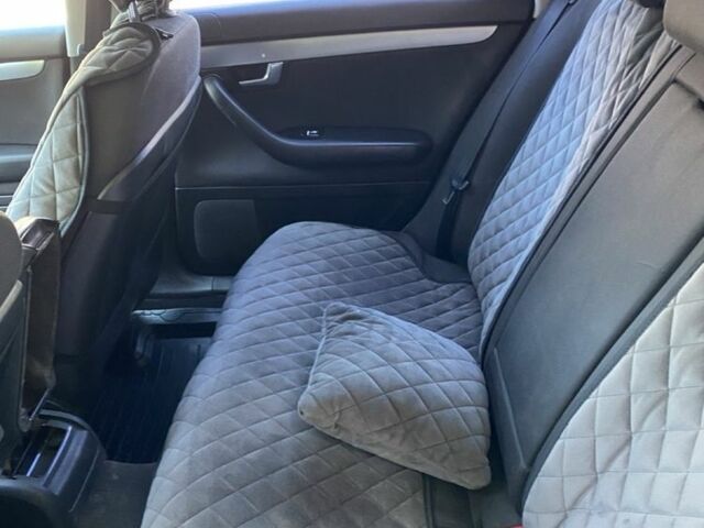 Сірий Ауді А4, об'ємом двигуна 2 л та пробігом 350 тис. км за 4696 $, фото 7 на Automoto.ua