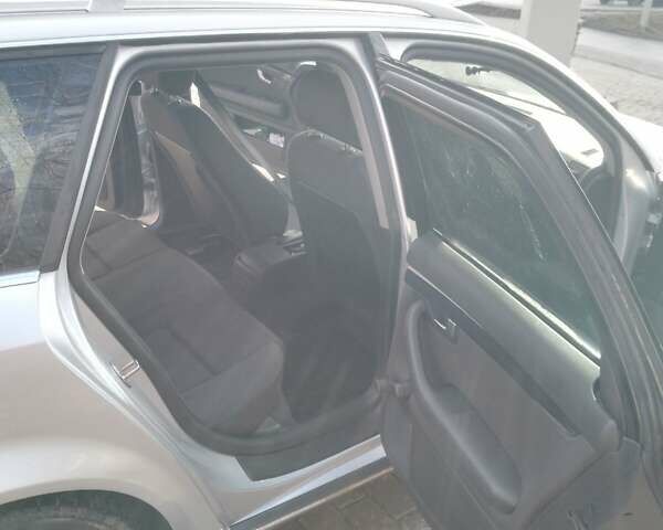 Сірий Ауді А4, об'ємом двигуна 1.6 л та пробігом 173 тис. км за 6100 $, фото 9 на Automoto.ua