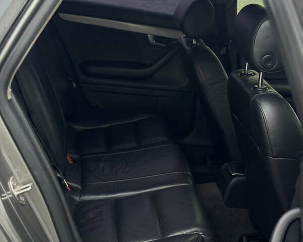 Серый Ауди А4, объемом двигателя 2.5 л и пробегом 240 тыс. км за 3799 $, фото 12 на Automoto.ua