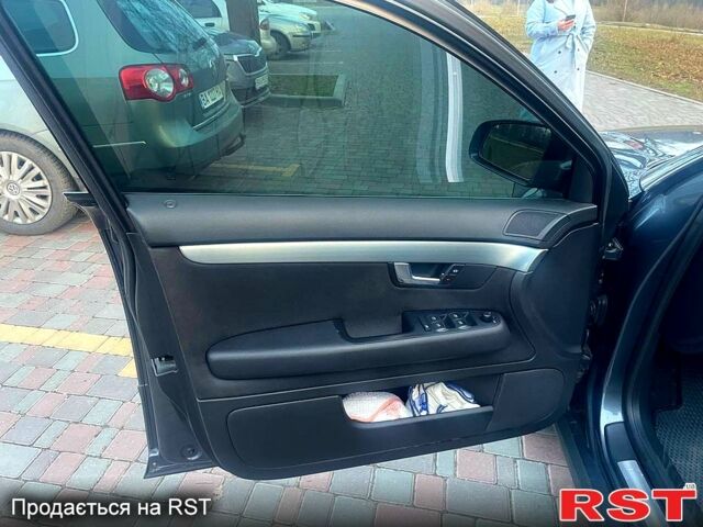 Ауди А4 2005 в Кропивницком (Кировограде) на Automoto.ua Серый Ауди А4, объемом двигателя 2 л и пробегом 287 тыс. км за 6900 $, фото 9 на Automoto.ua