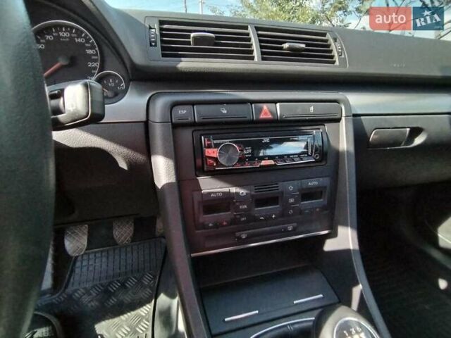 Серый Ауди А4, объемом двигателя 1.98 л и пробегом 226 тыс. км за 6500 $, фото 14 на Automoto.ua