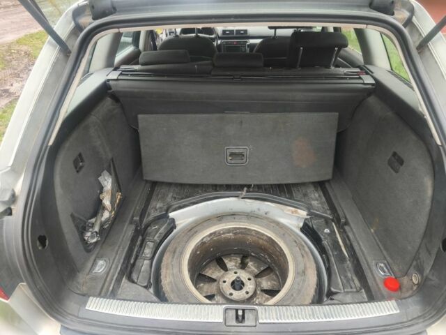 Серый Ауди А4, объемом двигателя 2 л и пробегом 400 тыс. км за 3300 $, фото 14 на Automoto.ua