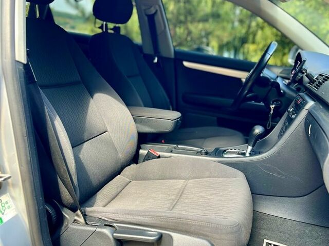 Серый Ауди А4, объемом двигателя 1.8 л и пробегом 350 тыс. км за 6999 $, фото 9 на Automoto.ua