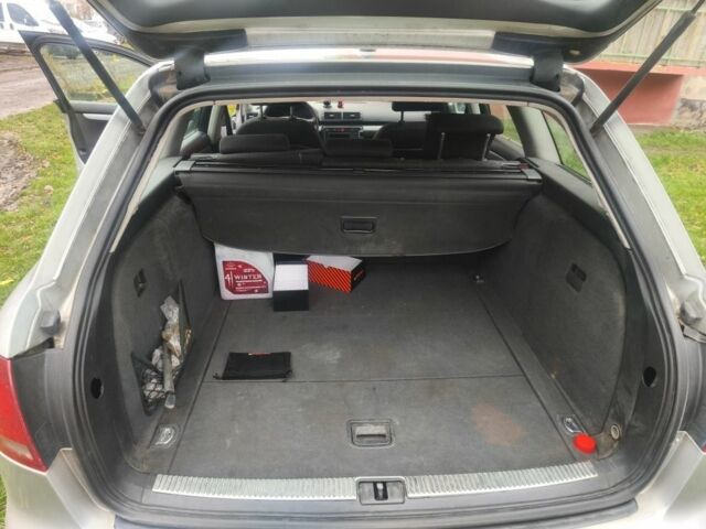 Серый Ауди А4, объемом двигателя 2 л и пробегом 400 тыс. км за 3300 $, фото 13 на Automoto.ua