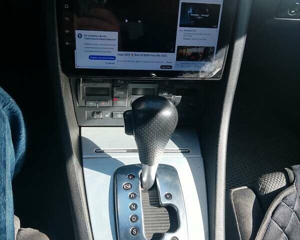 Серый Ауди А4, объемом двигателя 2.98 л и пробегом 247 тыс. км за 8000 $, фото 5 на Automoto.ua