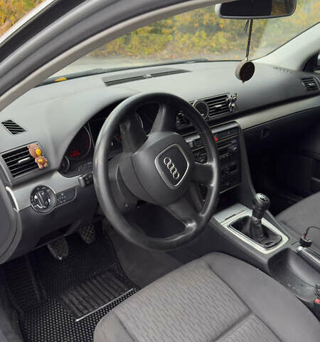 Ауди А4 2005 в Шаргороде на Automoto.ua Серый Ауди А4, объемом двигателя 1.97 л и пробегом 407 тыс. км за 6000 $, фото 6 на Automoto.ua