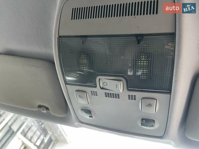 Сірий Ауді А4, об'ємом двигуна 1.97 л та пробігом 380 тис. км за 3800 $, фото 10 на Automoto.ua