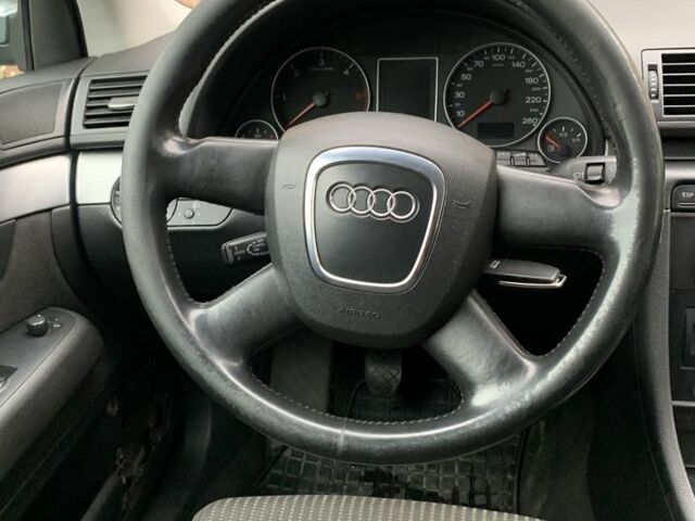 Серый Ауди А4, объемом двигателя 2 л и пробегом 460 тыс. км за 2500 $, фото 9 на Automoto.ua