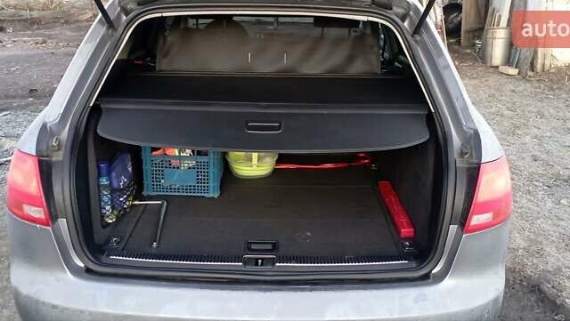 Сірий Ауді А4, об'ємом двигуна 1.8 л та пробігом 263 тис. км за 6500 $, фото 16 на Automoto.ua